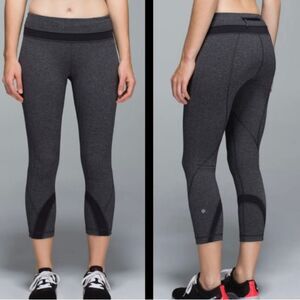 Lululemon Run: Inspire Crop II All Luxtreme Size 6 Giant‎ Herringbone Black